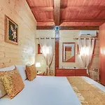 Villa Privata Immersa Nel Con Piscina, Per Famiglie E Bambini *